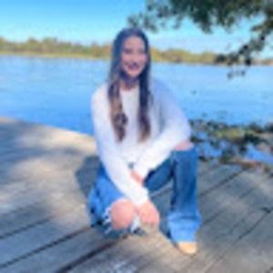 Meet your Posher, Ainsley